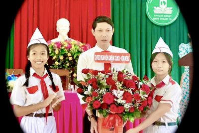 HỘI NGHỊ VIÊN CHỨC TRƯỜNG TH&THCS LÊ TRUNG ĐÌNH